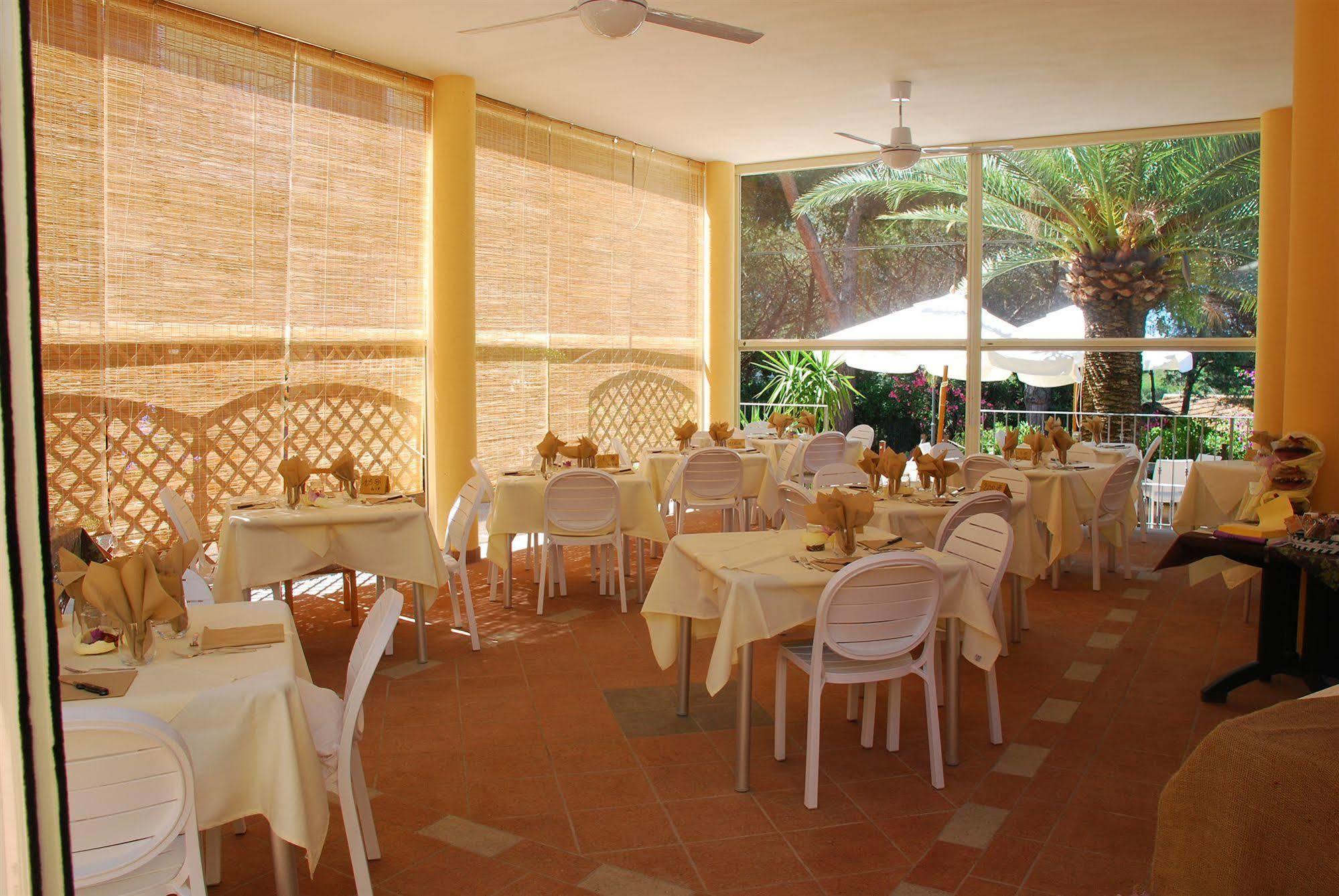 Hotel Wanda Porto Azzurro